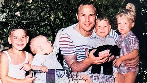 marlon brando children pictures.